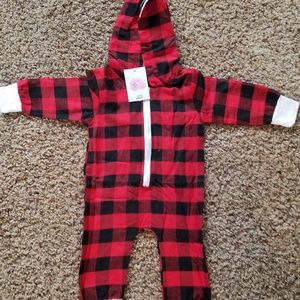 NWT hooded plaid zip up